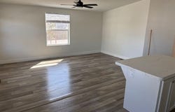 196 Schooner Ln, Modesto, CA 95356