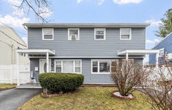 110-112 Everett St, Lawrence, MA 01843