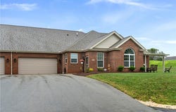 1053 Carriage Ln, Clinton Twp, PA 16056