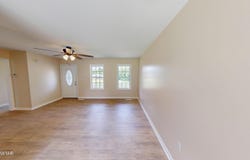 56 Bradford Highway, Trenton, TN 38382