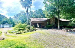 1243 County Road 800 E, Carmi, IL 62821