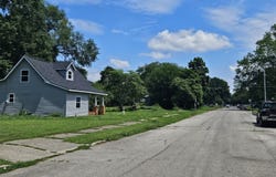 1217 W 1st Street, Anderson, IN 46016