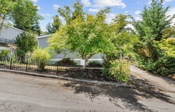 14995 S Blue Vista Dr, Oregon City, OR 97045