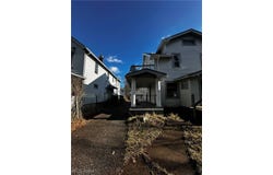 2083 N Taylor Road, Cleveland Heights, OH 44112