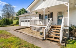 63 Debra Lane, Ringgold, GA 30736