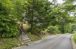 5 Massachusetts Avenue, Boothbay, ME 04544