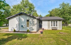2361 S Fort Avenue, Springfield, MO 65807