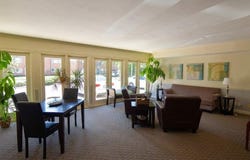 8631 Old Bonhomme Road, St Louis, MO 63132