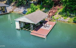 180 Oonoga Way, Loudon, TN 37774