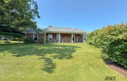 207 Woodlawn Rd, Shelbyville, KY 40065