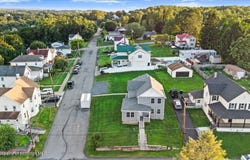 127 W Line Street, Olyphant, PA 18447