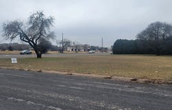900 E Houston, Beeville, TX 78102