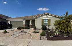 6954 E Braly, Fresno, CA 93727