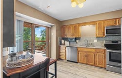 403 NW 73rd Street, Gladstone, MO 64118