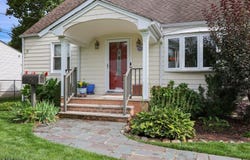 525 Princeton Rd, Linden City, NJ 07036-5903