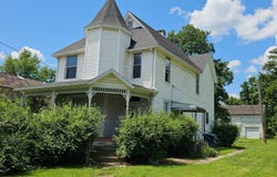 62 S Gamble St, Shelby, OH 44875