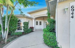 6944 NW Daffodil Ln, Port St Lucie, FL 34983