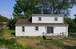 148 S ACADEMY DRIVE, EPHRATA, PA 17522