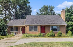 23697 Greenleaf Boulevard, Elkhart, IN 46514