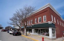 433 Main Street, Frankfort, MI 49635