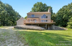 4450 Hicks Highway, Olivet, MI 49076