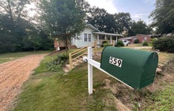 559 NE 3RD St, Carbon Hill, AL 35549