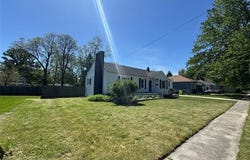 28331 Seneca Street, Flat Rock, MI 48134