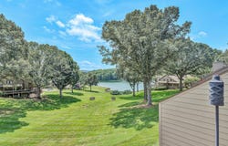 206 Monoacan TRL, Huddleston, VA 24104