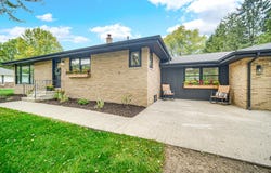 9446 Hilltop Drive, St. John, IN 46373