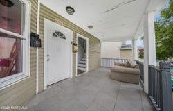 421-423 Magie Avenue, Elizabeth, NJ 07208