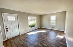 700 Kennebec Avenue, Akron, OH 44305