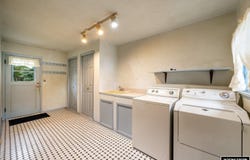 178 Sunset Avenue, Buffalo, WY 82834