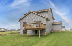 803 Mont Clair St, Solon, IA 52333