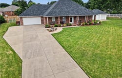 4 Katie CT, Lavaca, AR 72941