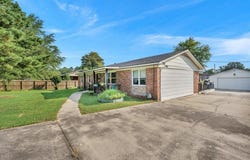 2206 Pinehurst Street SW, Hartselle, AL 35640