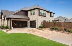 440 Wildwood Court, Waxahachie, TX 75165