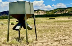 233 Highway 305, Regina, NM 87018