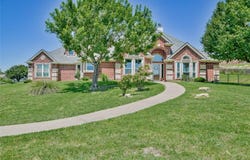 2400 Wills Way Drive, Granbury, TX 76049