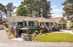 16 School House Road, Mills River, NC 28759