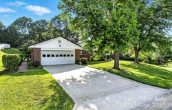 601 Pennell Street NE, Lenoir, NC 28645