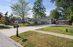 27642 Whitehill Circle, Westlake, OH 44145