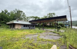 1050 STATE ROUTE 93, SUGARLOAF, PA 18249