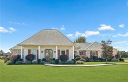 221 HIGHLAND CREST Drive, Covington, LA 70434
