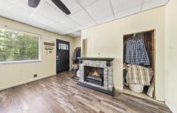 11319 E Pinehill Drive, Evansville, IN 47712