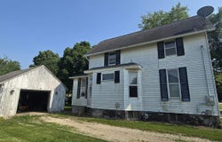 303 S 7TH Street, Wyoming, IL 61491
