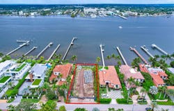 819 N Atlantic Drive, Lantana, FL 33462