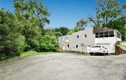 815 S Central Ave, North Strabane, PA 15317