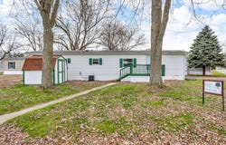 146 Preswick, Temperance, MI 48182