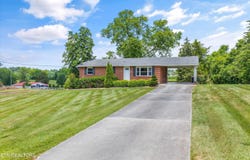 9329 N Ruggles Ferry Pike, Strawberry Plains, TN 37871