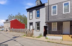 239 FRANKLIN Way, YORK, PA 17403